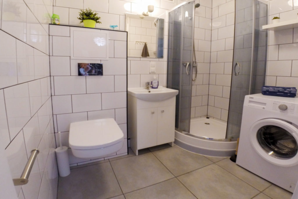 mieszkanie na wynajem Wrocław Grochowa łazienka